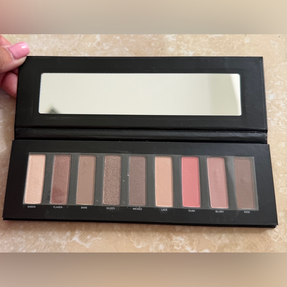 Studio Eyeshadow Palette - Sheen, Blush, and More